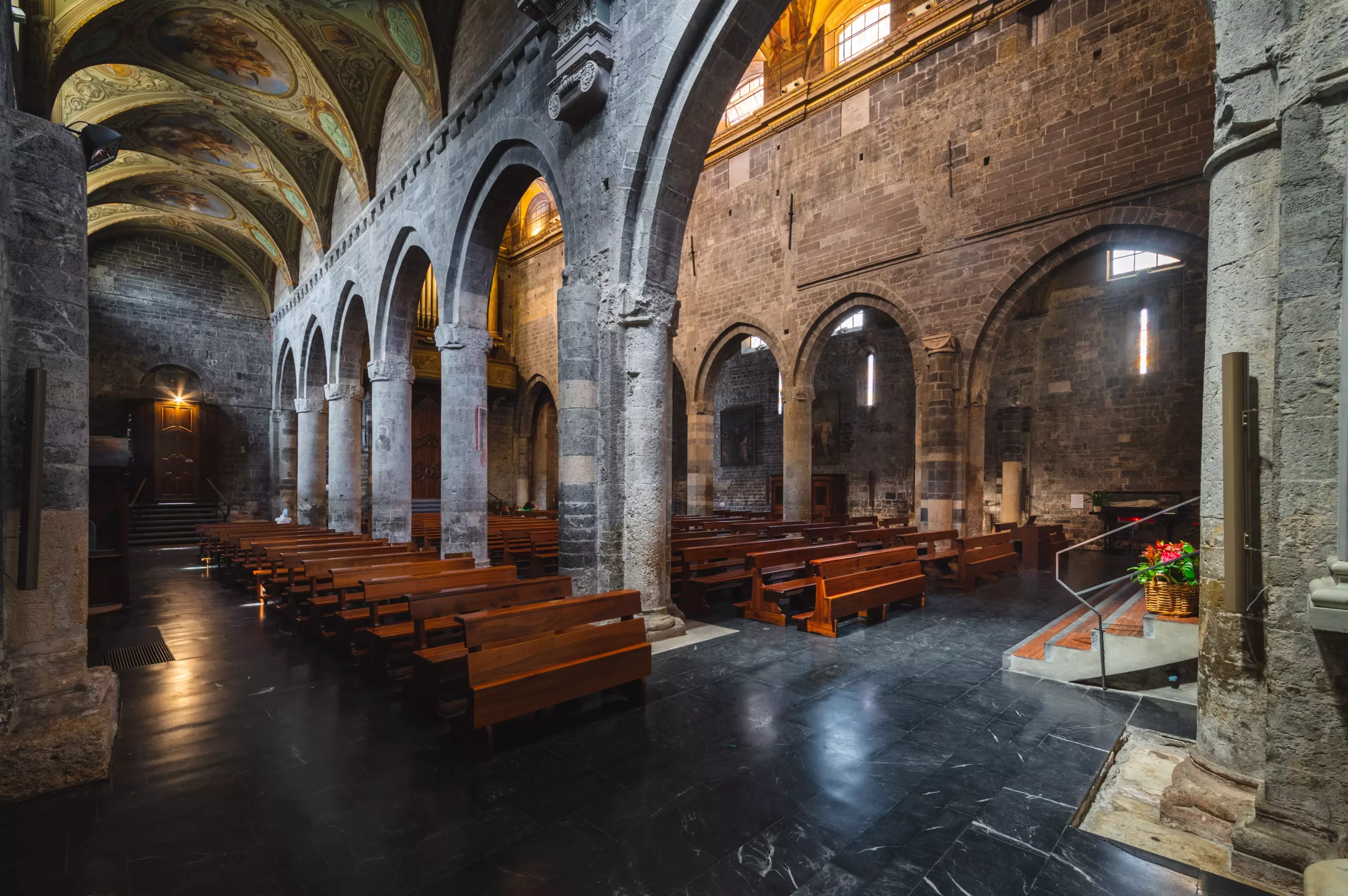 fondazione-gian-maria-oddi-Cattedrale di San Michele Arcangelo_vista interna