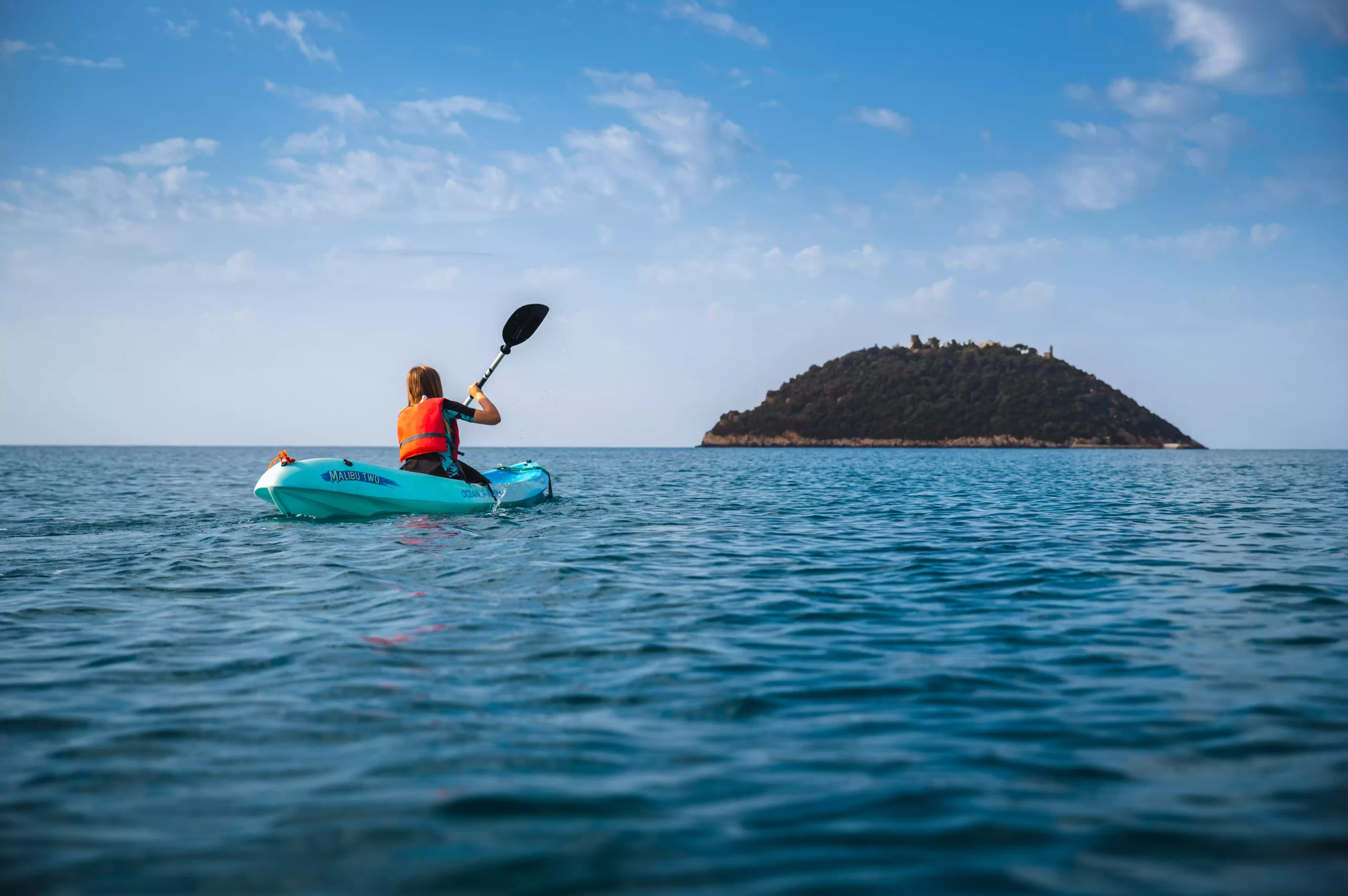 fondazione-gian-maria-oddi-Kayak all_Isola Gallinara (2)